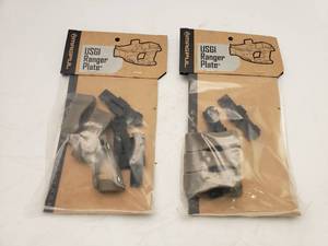 lot 405 image: MAGPUL Ranger Plate 5.56 3 Pack   Dark Earth - QUANTITY 2 - BID IS TIMES THE QUANTITY