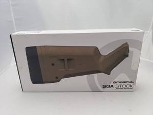 lot 789 image: MAGPUL SGA Mossberg 500590 Shotgun Stock   Dark Earth