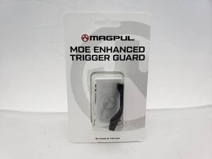 lot 947 image: Magpul Enhanced Trigger Guard, Polymer   AR15M4   Black