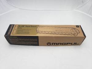 lot 697 image: MAGPUL MOE M LOK Rifle Length Handguards   Dark Earth