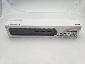 lot 708 image: MAGPUL MOE M LOK Rifle Length Handguards   Stealth Grey