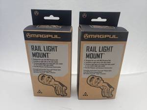 lot 846 image: MAGPUL Rail Light Mount 1 O Clock   Right Side - QUANTITY 2 - BID IS TIMES THE QUANTITY