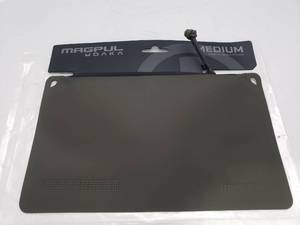 lot 1154 image: MAGPUL DAKA Pouch Medium   Olive Drab Green