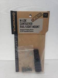 lot 1364 image: MAGPUL M LOK Cantilever Rail Light Mount   Aluminum