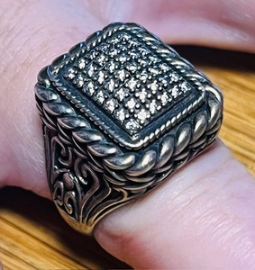 lot 16 image: .925 Sterling Silver Ring WMultiple Clear Stones - Approx. Size 7