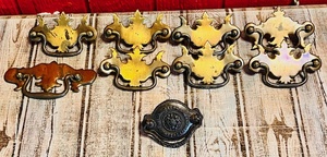 lot 58 image: Nine (9) Vintage Drawer Pulls