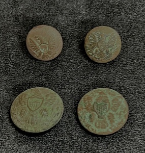 lot 28 image: Antique Civil War Union Soldier Uniform Buttons