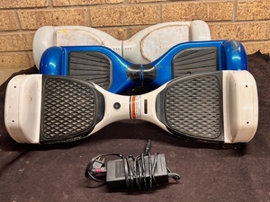 lot 44 image: Hover track Razor W Two Other Hover Boards &amp Charger