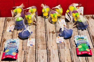 lot 166 image: Two (2) Packs of Grab n Go Bubbles &amp Thirteen Octopus, Shark, &amp Toucan Squirters