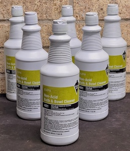 lot 170 image: Six Bottles of Tough Guy Non-Acid Bath and Bowl Cleaner