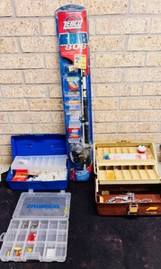 lot 115 image: NEW Zebco Big Water 808 W 7 ft MediumHeavy Telescoping Rod and Bonus Pocket Tackle Box, Bait Holders with Treble Hooks, Assorted Bait Hooks, Swivels and Sinkers &amp Three Tackle Boxes and Contents