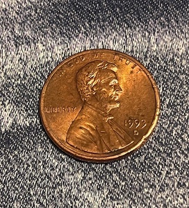 lot 145 image: 1993 D Lincoln Penny Error - Double Die on Mint Mark, Year, &amp Lincoln Bust