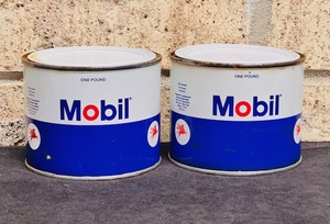 lot 263 image: TWO (2) VINTAGE ALL METAL UNOPENED 1LB MOBIL GREASE CANS