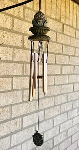 lot 284 image: Brass Look Hanging Windchimes