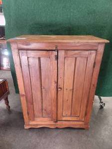 lot 108 image: Primitive handmade pine kitchen safe - chest
