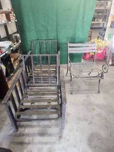 lot 78 image: Selection of metal outdoor chairs