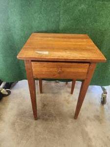 lot 122 image: Antique early Texas longleaf pine end table - with drawer