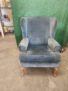 lot 127 image: Antique wing back blue chair
