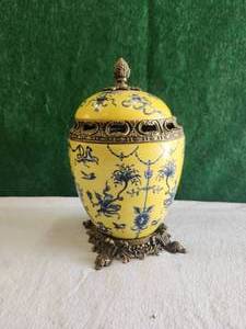 lot 36 image: Very nice vintage ornate porcelain and brass urn