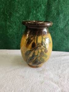lot 45 image: Vintage multi color vase with bee in relief