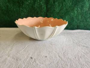 lot 47 image: Large vintage milk glass bowl with pink interior