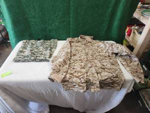 lot 194 image: Camo shirts