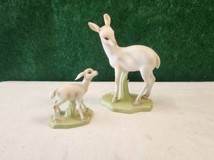 lot 205 image: Vintage Josef original Doe and foe porcelain figurines