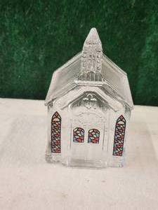 lot 215 image: Glass church decor.