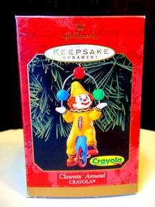 lot 19 image: Hallmark Keepsake 1999 Clownin Around Crayola