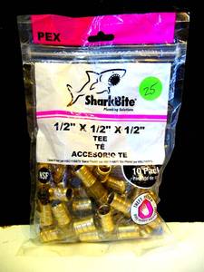 lot 25 image: NEW - BAG OF 10 - SHARK BITE 12 X12 X 12 TEES