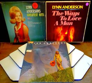 lot 44 image: LOT OF VINTAGE ORIGINAL LYNN ANDERSON VINYL ALBUMS