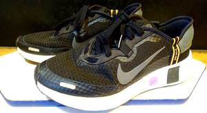 lot 211 image: NIKE WOMENS REPOSTO BLACKIRON GREY SHOES - SIZE 9 (EXCELLENT COND)