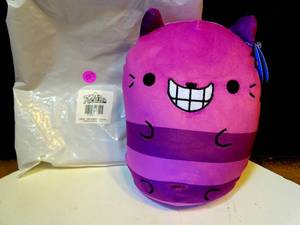 lot 237 image: NEW - CATS VS PICKLES Jumbo Cheshire Cat 8.6-NWT Beanbag Soft Plush Purple