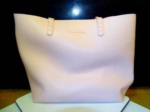 lot 273 image: $$ OSCAR de la RENTA OVERSIZE SHOULDER TOTE BAG - SOFT PINK