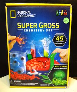 lot 295 image: NATIONAL GEOGRAPHIC Super Gross Chemistry Set 45 Science Experiment $$