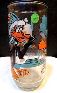 lot 143 image: RARE 1979 Pepsi Collector Glass Looney Tunes Daffy Duck Bugs Bunny Yosemite Sam