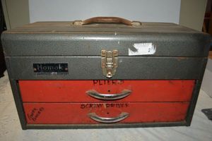 lot 26 image: Plastic Grey Toolbox with contents