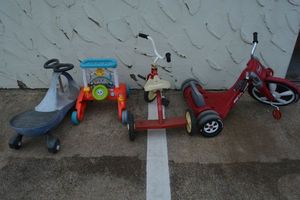 lot 5 image: Kids tricycles and scooters