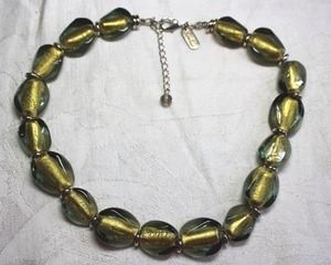 lot 162 image: Signed Hilary London ( Hilary Foster, New York, 1986 - 2007 approx , known for Murano jewelry ) Murano Glass lampwork bead necklace. Has hang tag. 14L with 2 extender. Lobster clasp.