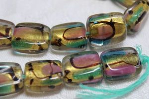lot 136 image: Rainbow Aurora Borealis AB crystal glass bead string. 14L (23 beads)