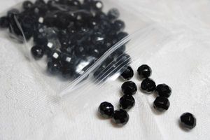 lot 186 image: Faceted black Bohemian glass loose beads 75 count