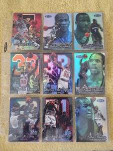 lot 19 image: Selection of Fleer Basketball Cards