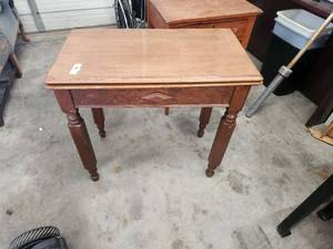 lot 44 image: Antique one drop leaf game table