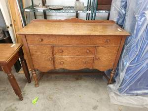 lot 54 image: Antique Buffet cabinet