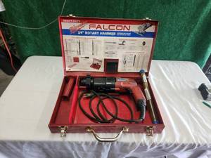 lot 114 image: Milwaukee HD rotary hammer