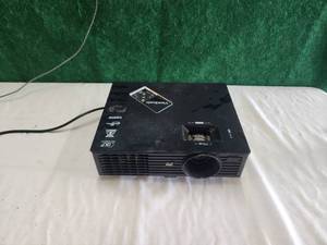 lot 116 image: View Sonic projector