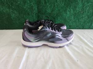lot 117 image: Pair of walking shoes