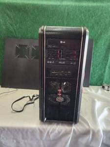 lot 131 image: CM 690 computer tower with components