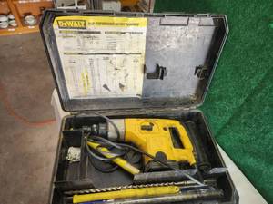 lot 133 image: DeWalt Rotary hammer