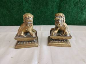 lot 188 image: Selection of 2 believed to be bronze foo dog figures